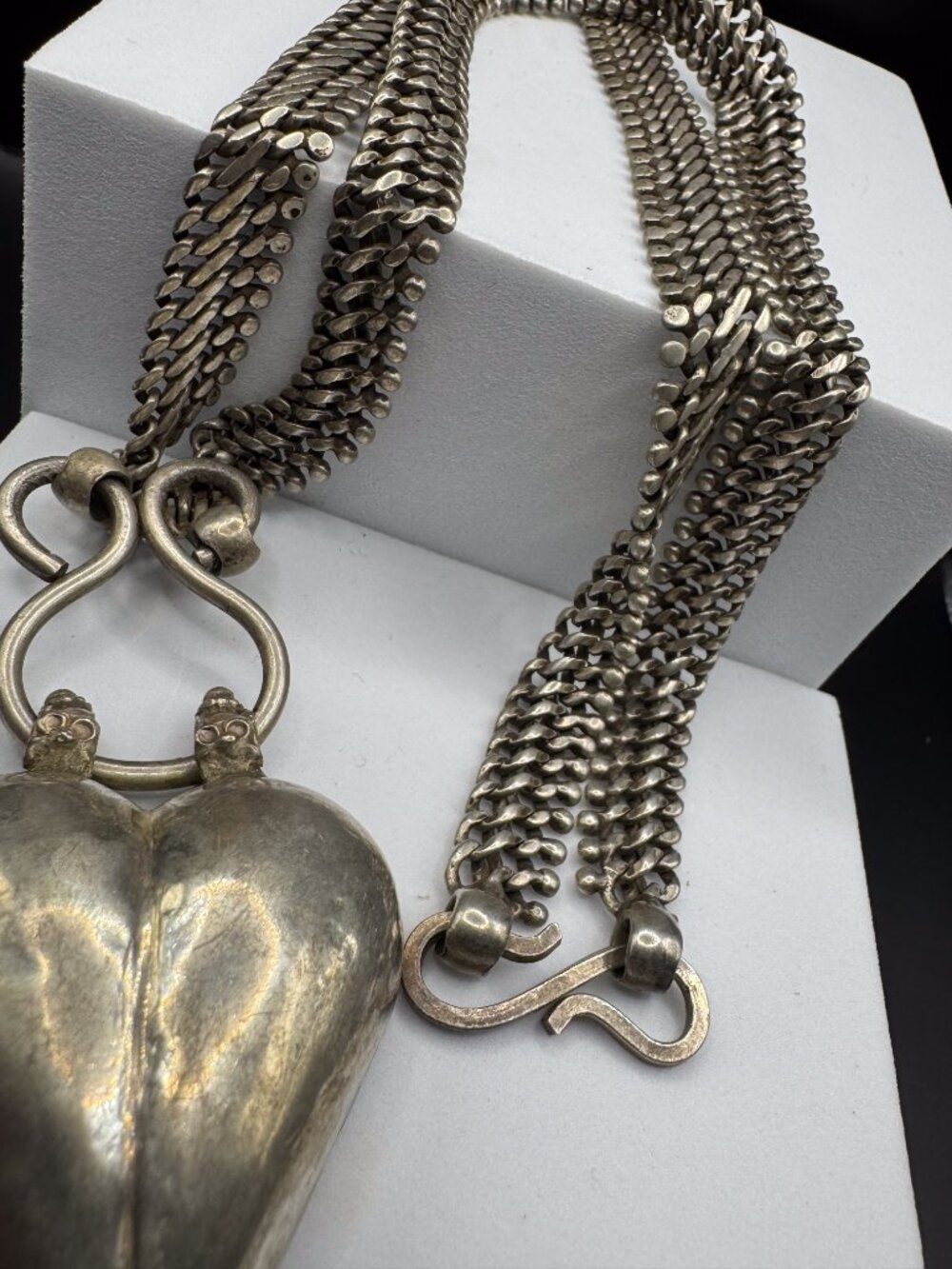 Vintage Tribal Puffy Heart Necklace Heavy Silver Tone Boho Statement 26" - Picture 4 of 7